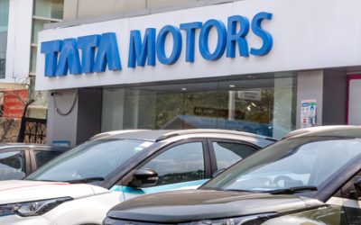 Tata Motors Narrows Quarterly Loss to $128mn