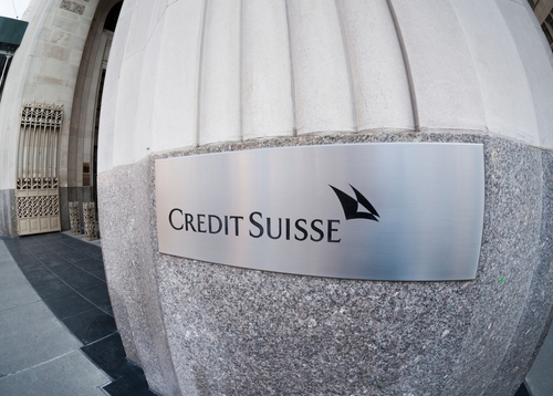 Credit Suisse AT1 Holders’ Wipeout Challenged in Swiss Court