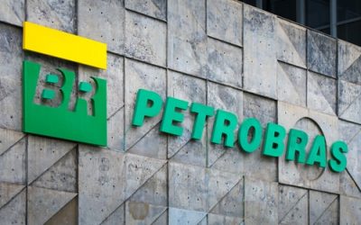 Petrobras Board Agrees to 50% Dividend Payout