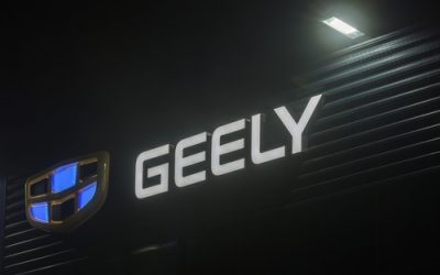 Geely Auto Downgraded to HY Status of Ba1 by Moody’s